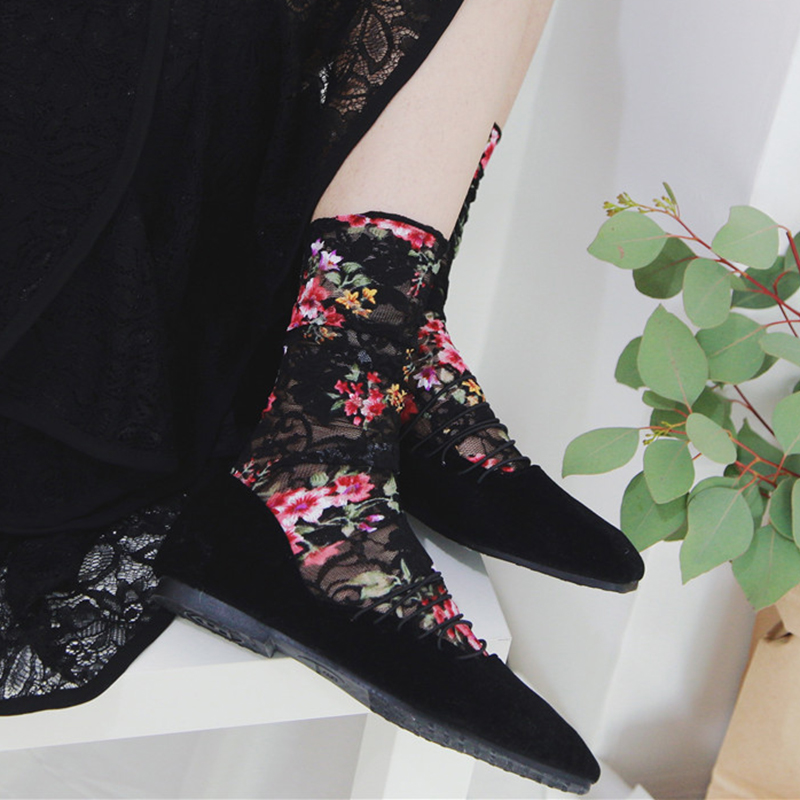 Women-Vintage-Floral-Lace-Mesh-Breathable-Tube-Socks-Deodorization-Crew-Sock-1345092