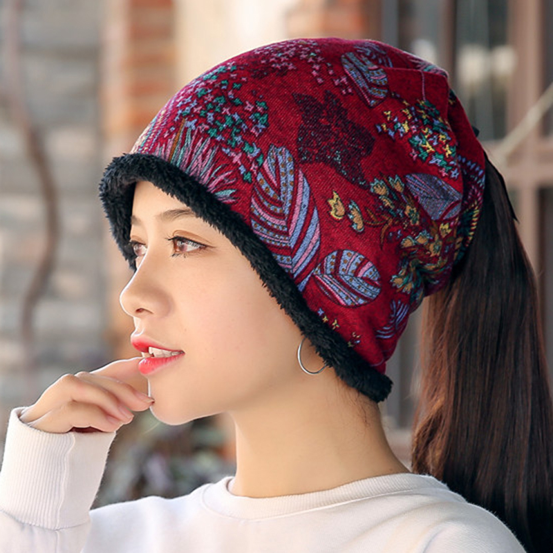 Women-Warm-Plus-Velvet-Thicken-Beanie-Hat-Collar-Cashmere-Fashion-Painting-Hat-1330027