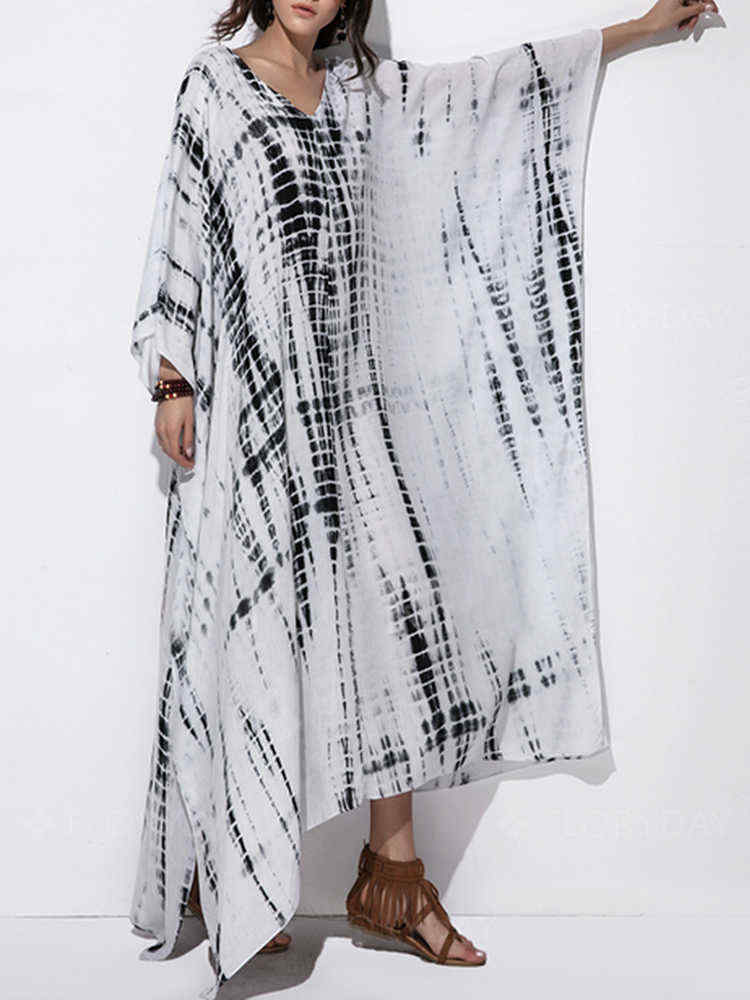 Plus-Size-Trendy-Printed-V-neck-Batwing-Sleeve-Kaftan-Maxi-Dress-1380159