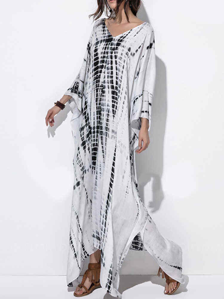 Plus-Size-Trendy-Printed-V-neck-Batwing-Sleeve-Kaftan-Maxi-Dress-1380159