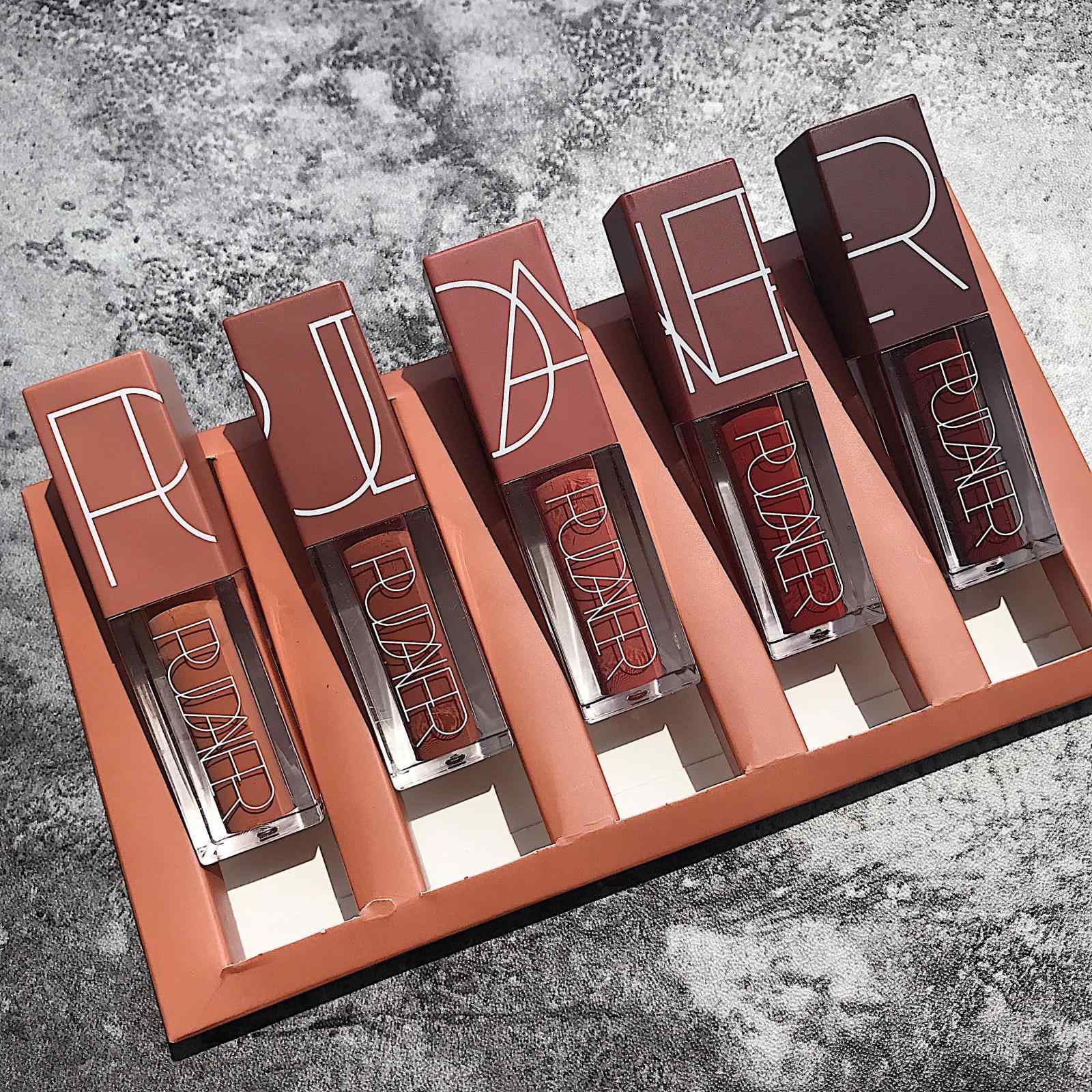PUDAIER-Matte-Velvet-Lip-Gloss-Liquid-Long-Lasting-Kiss-Proof-Waterproof-Makeup-Cosmetics-1150162