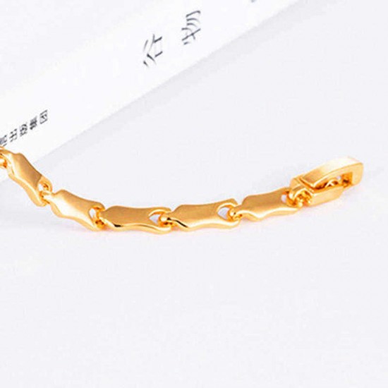 Beautiful Diamond-Studded Zircon Plated  Female Bracelet-18K gold