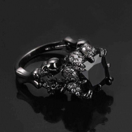 Black Zircon Stainless Steel Ring Gothic Claw Double Skull Rhinestone Finger Ring for Women