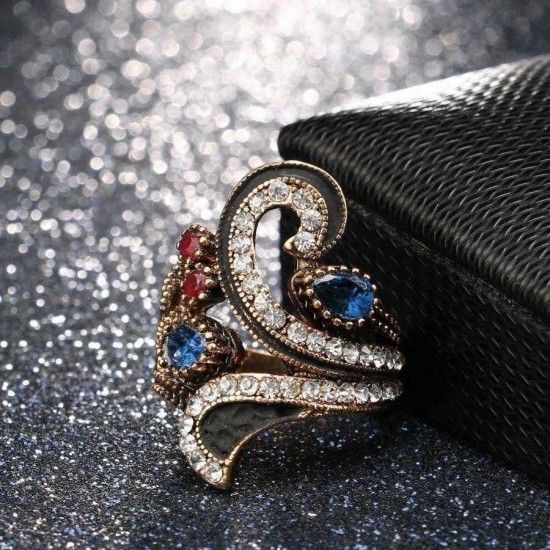 Luxury Rhinestone Women Rings Gemstone Crystal S Shape Ring For Gift