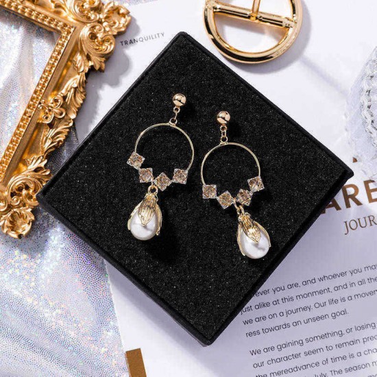 Retro Flower Pearl Ear Drop Long Style Water Drop Earrings Women Rhinestone Earring