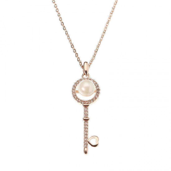 Sweet Rose Gold Plated Artificial Pearl Inlay Heart Key Pendant Shiny Zircon Necklace For Women