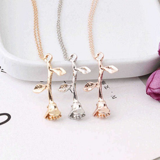 Trendy Three-color Rose Flower Pendant Necklace Valentine's Day Gift Ladies Jewelry