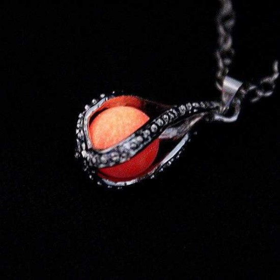 Vintage Hollow Luminous Bead Pendant Silver Plated Chain Necklace