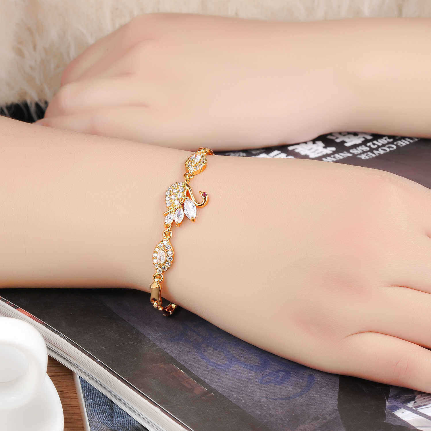 Beautiful-Diamond-Studded-Zircon-Plated--Female-Bracelet-18K-gold-1546010