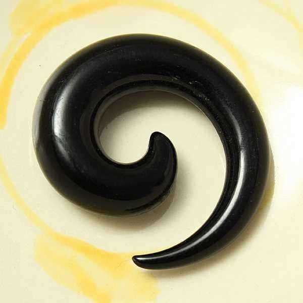 Black-White-Acrylic-Carved-Spiral-Snail-Tapered-Ear-Plug-Ear-Expander-959106