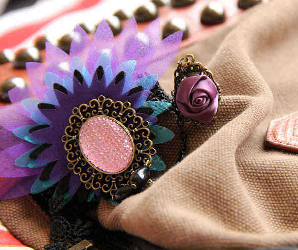 Colorful-Peacock-Lace-Flower-Crystal-Ring-Bracelet-Wristband-971015