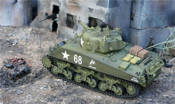 Heng-Long-3898-1-24G-116-US-Sherman-M4A3-Tank-Radio-Control-Battle-Tank-1036278