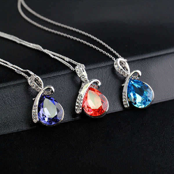 Rhinestone-Crystal-Water-Drop-Pendant-Necklace-For-Women-952985