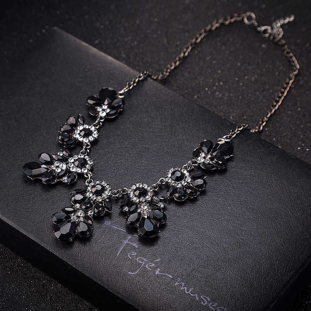 Trendy-Elegant-Black-Collar-Necklace-Resin-Flower-Crystal-Stylish-Women-Jewelry-1142181