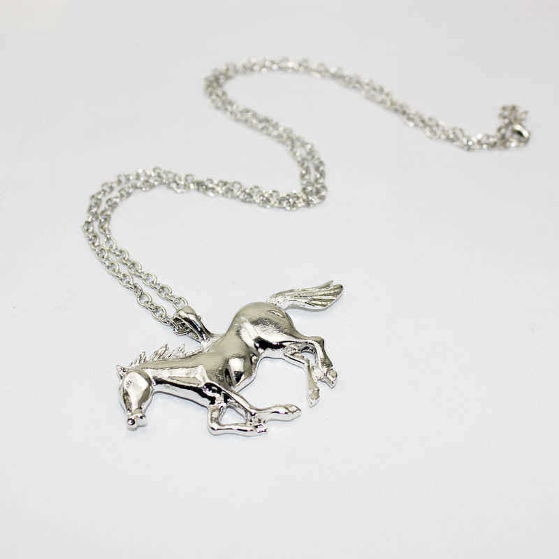 Trendy-Silver-Gold-Color-Horse-Pendant-Necklace-Sweater-Chain-for-Women-1222396