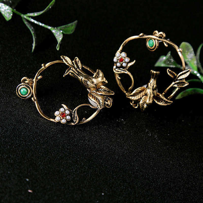 Trendy-Vivid-Pearl-Earrings-with-Bird-on-The-Tree-Irregular-Hoop-Gold-Earring-for-Women-1260011