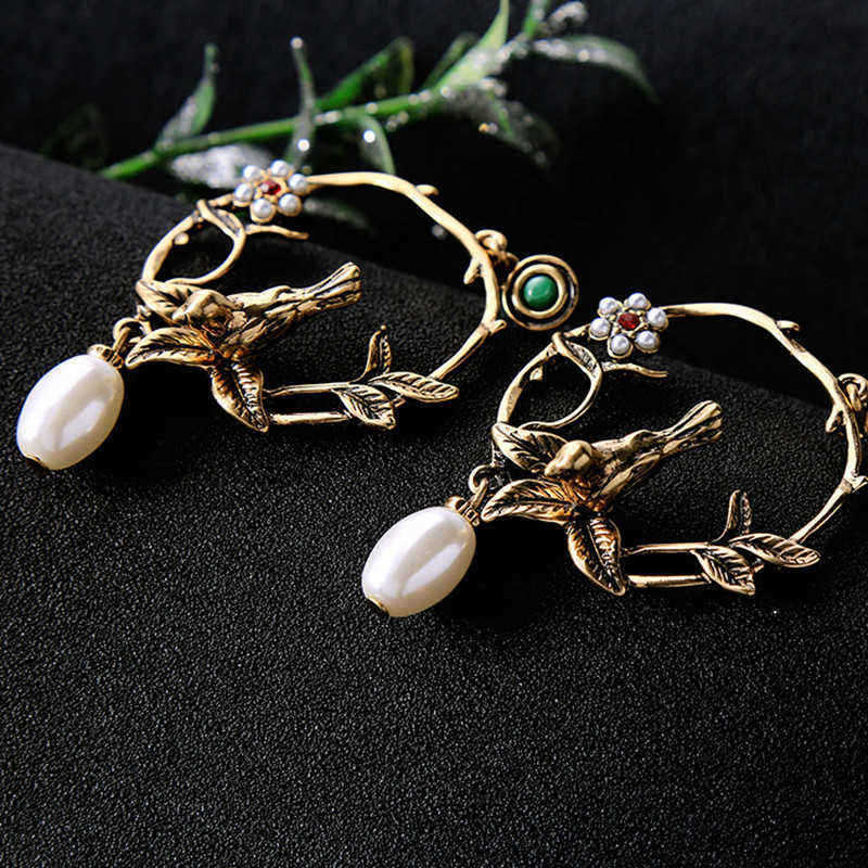 Trendy-Vivid-Pearl-Earrings-with-Bird-on-The-Tree-Irregular-Hoop-Gold-Earring-for-Women-1260011