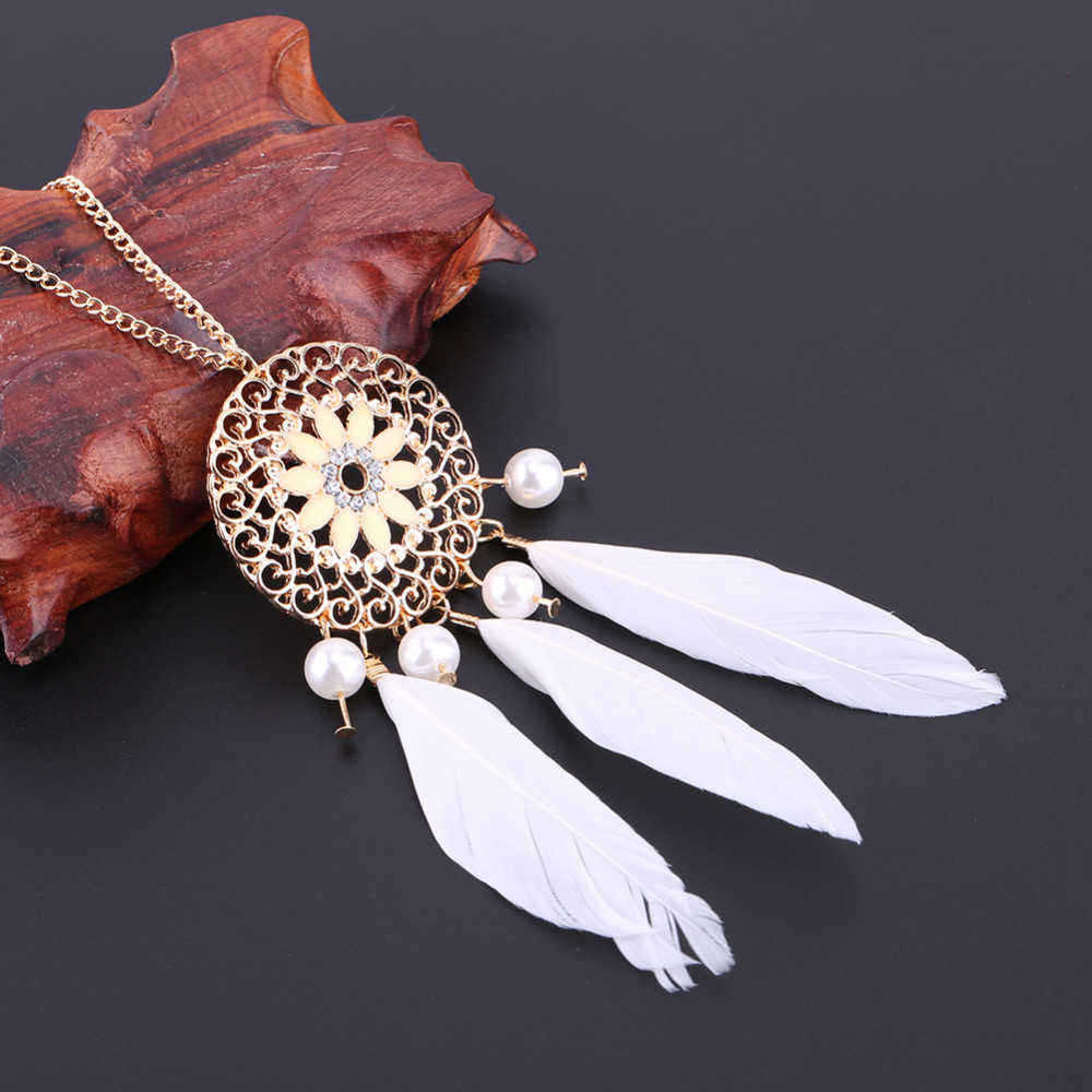 Vintage-Bohemian-Hollow-Out-Flower-Zircon-Feather-Pearl-Necklace-1045231