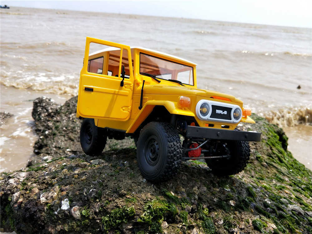 WPL-C34-116-RTR-4WD-24G-Buggy-Crawler-Off-Road-RC-Car-2CH-Vehicle-Models-With-Head-Light-Plastic-1480541