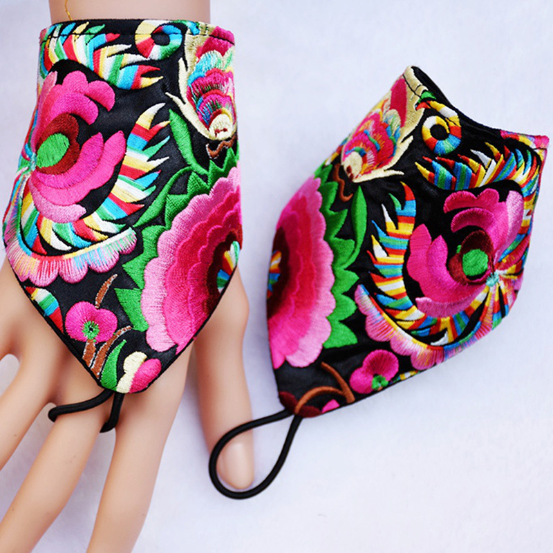 Womens-Vintage-Ethnic-Style-Embroidery-Flower-Triangle-Glove-1337559